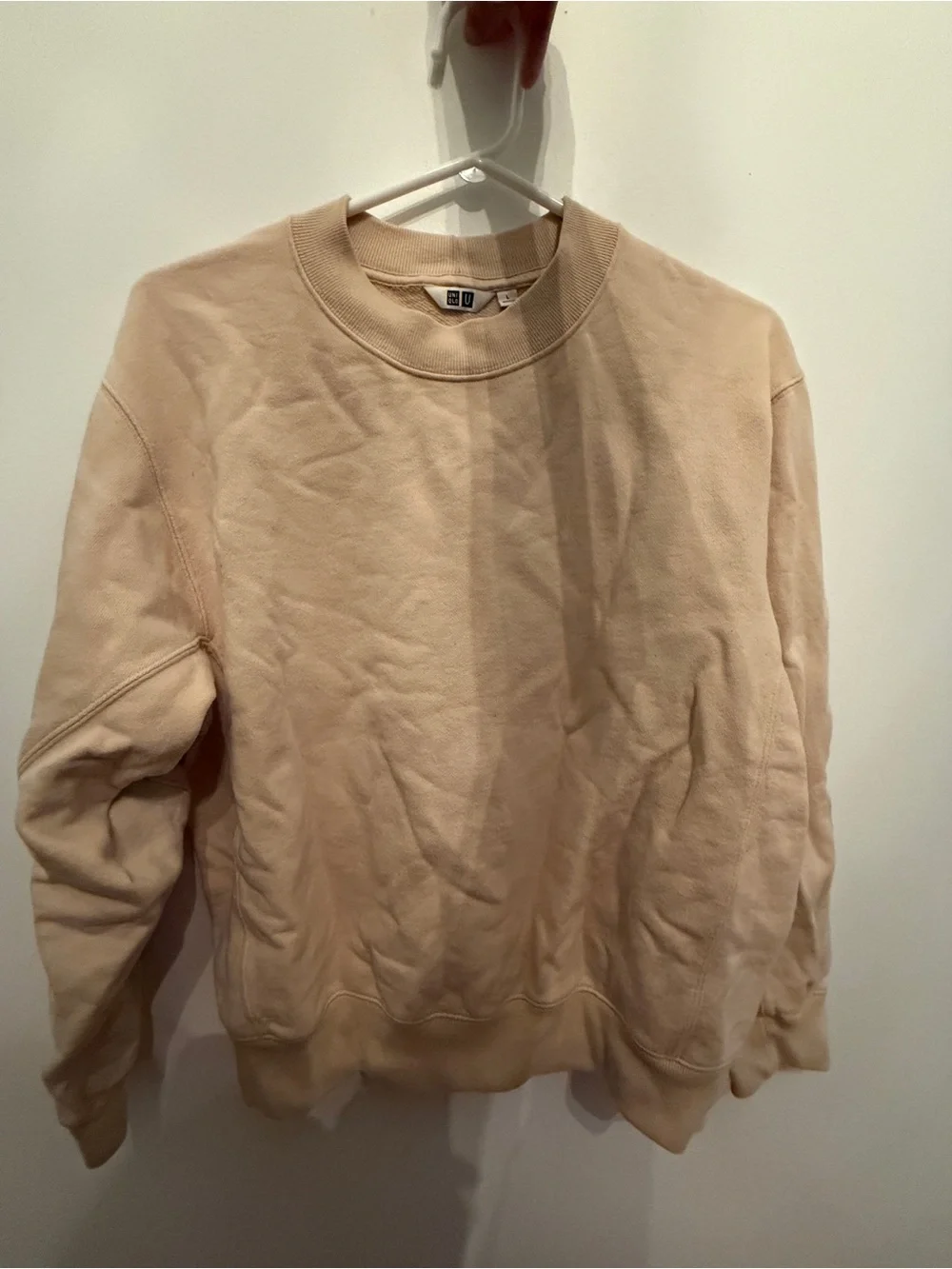 Uniqlo Cream Crewneck Sweatshirt - Picture 2 of 4